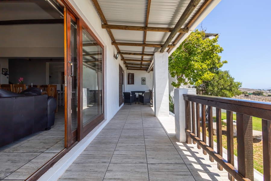 5 Bedroom Property for Sale in Long Acres Country Estate Western Cape